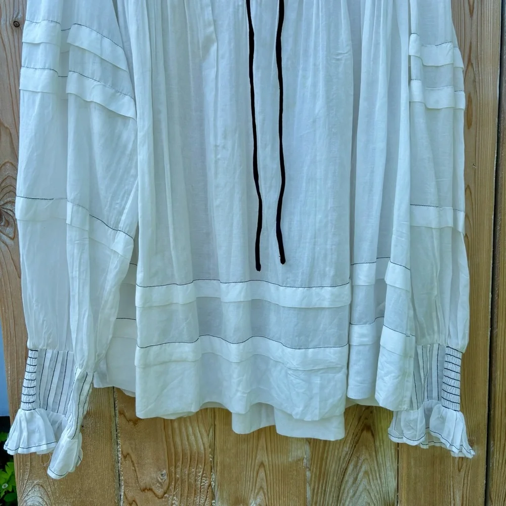 Anthropologie White Long-Sleeve Airy Babydoll Blouse Tunic Top Size Small
